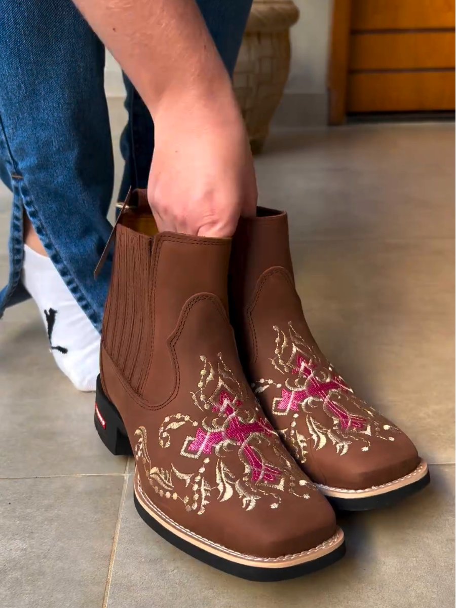 Classic Western Cowboy Style Women's Embroidered Ankle Boots