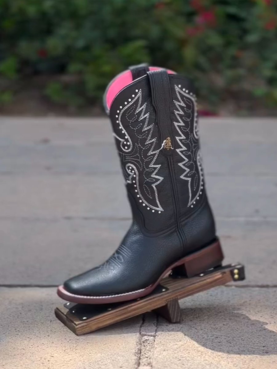 The Western Cowgirl Boots-Black