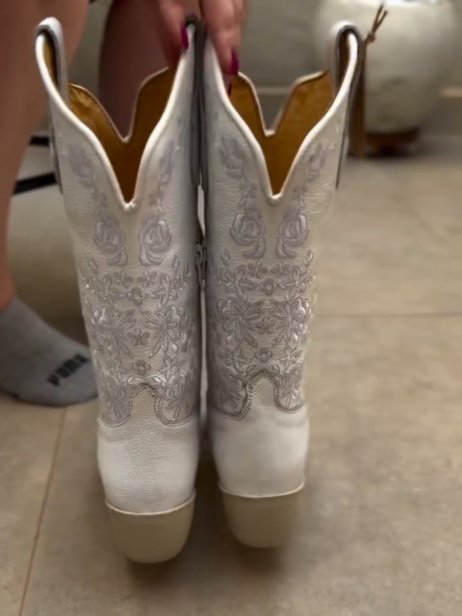 Women's White Cowboy Boots