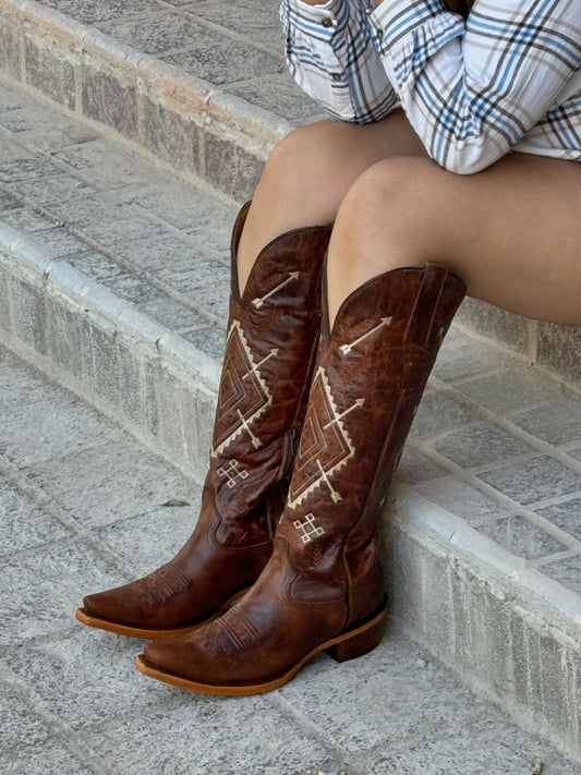 Classic Western Cowboy Style Embroidered Women's Cowboy Boots