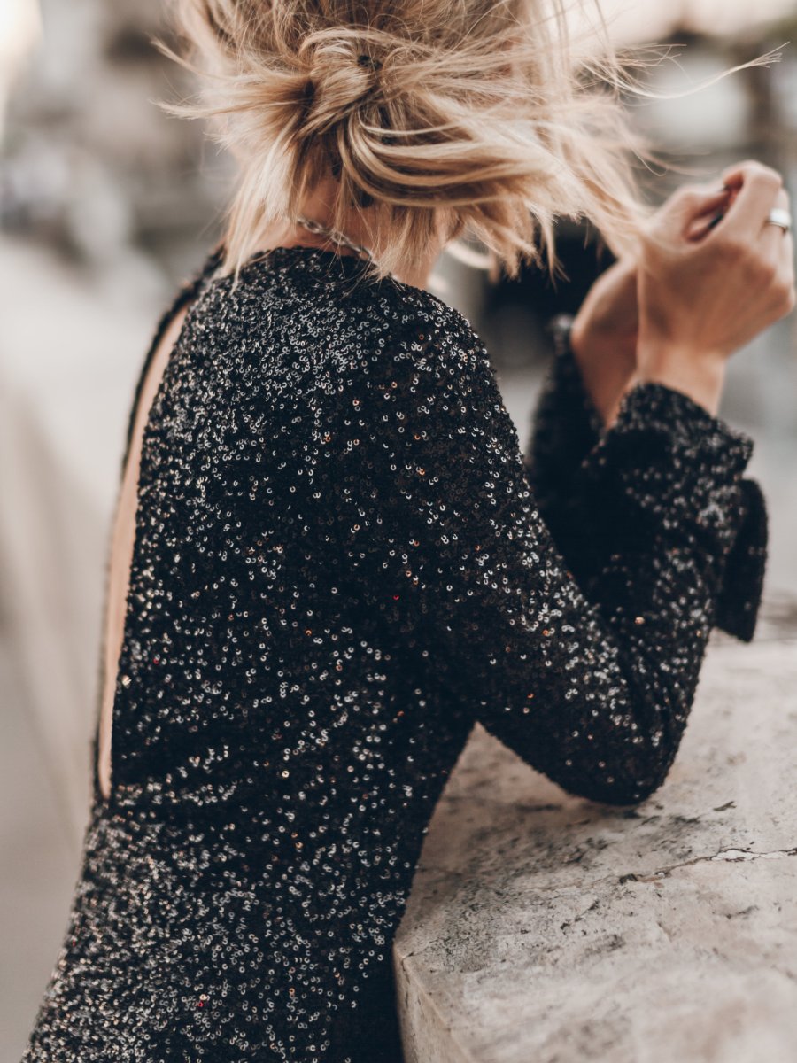 Sequined Glitter Backless Long Sleeve Dress